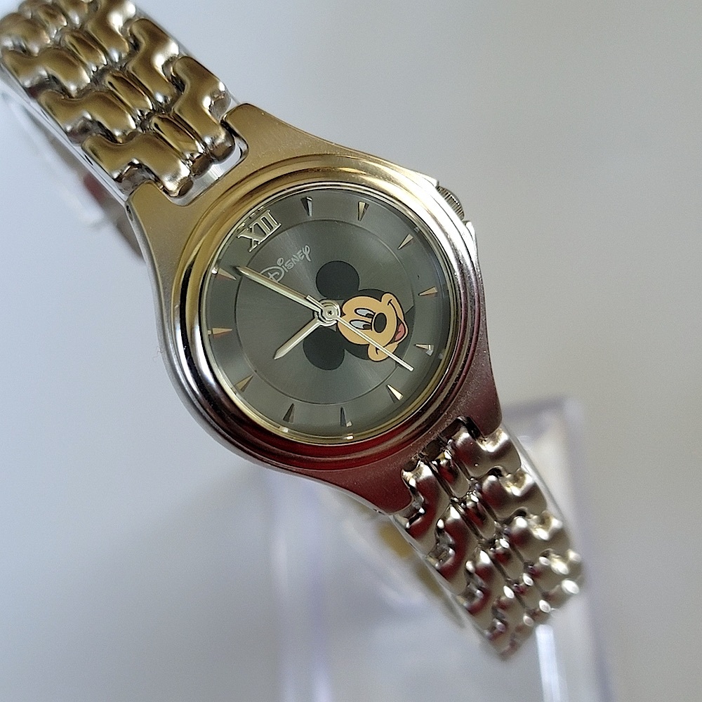 Vintage Disney Watch Mickey Mouse Water Resistant MCO215 RARE